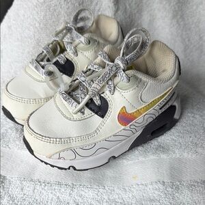 Kids Nike Air Max Sneakers - size 6c